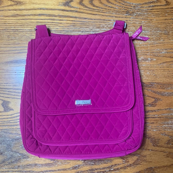Vera Bradley Handbags - NWOT Magenta Quilted Vera Bradley